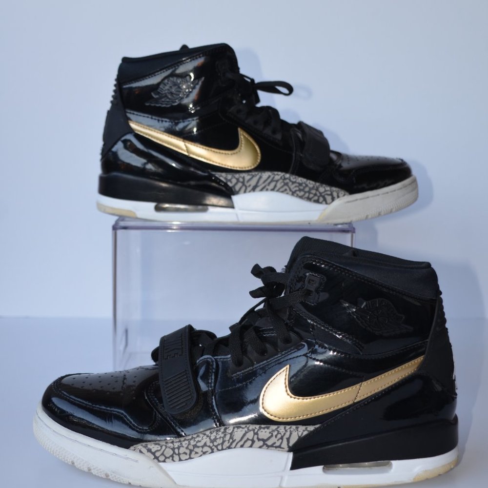 Nike Air Jordan Legacy 312 Black/Metallic Gold-White AV3922-007.